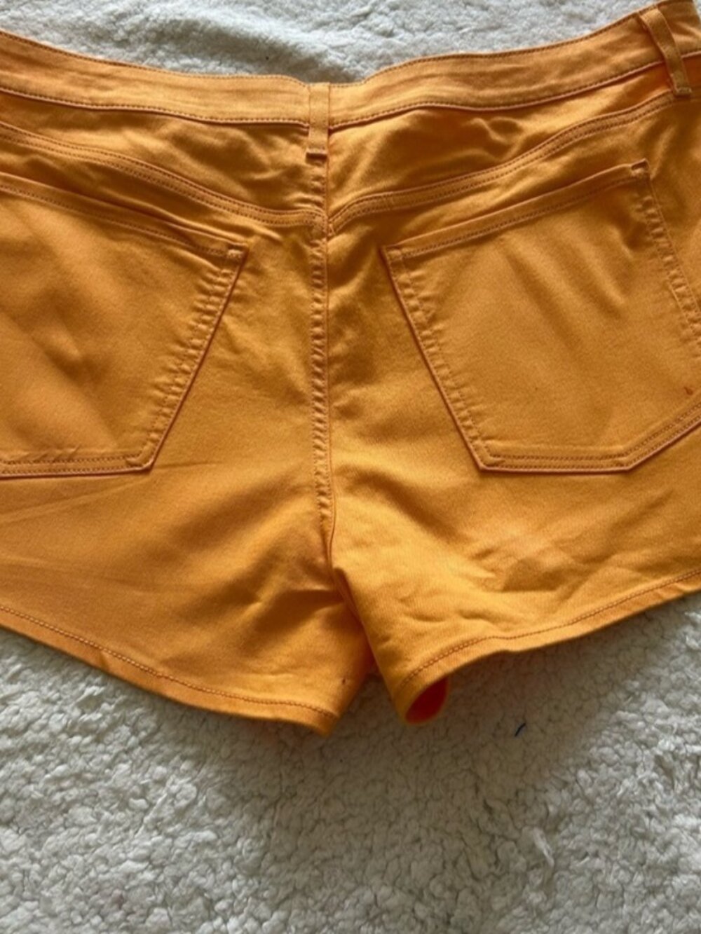 Orange High-Rise stretch Shorts - Picture 2 of 2